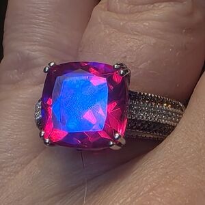 NWT Rare Volcanic Quartz Ring Size 6